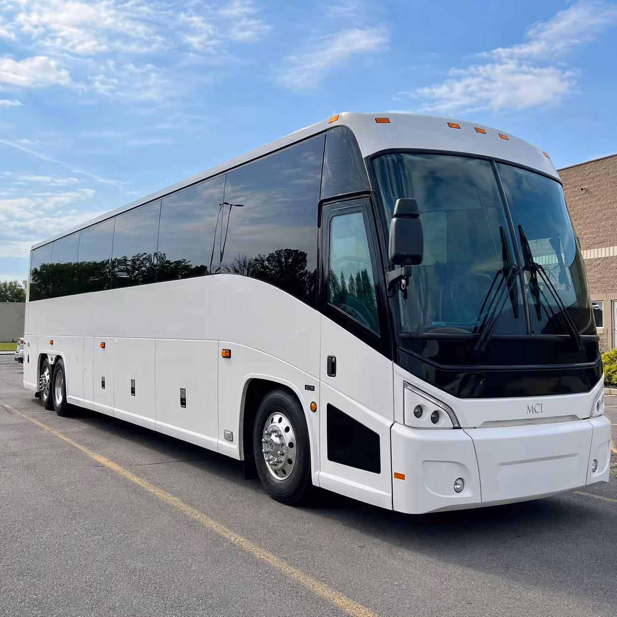 charter buses to veterans united home loans amphitheater from portsmouth