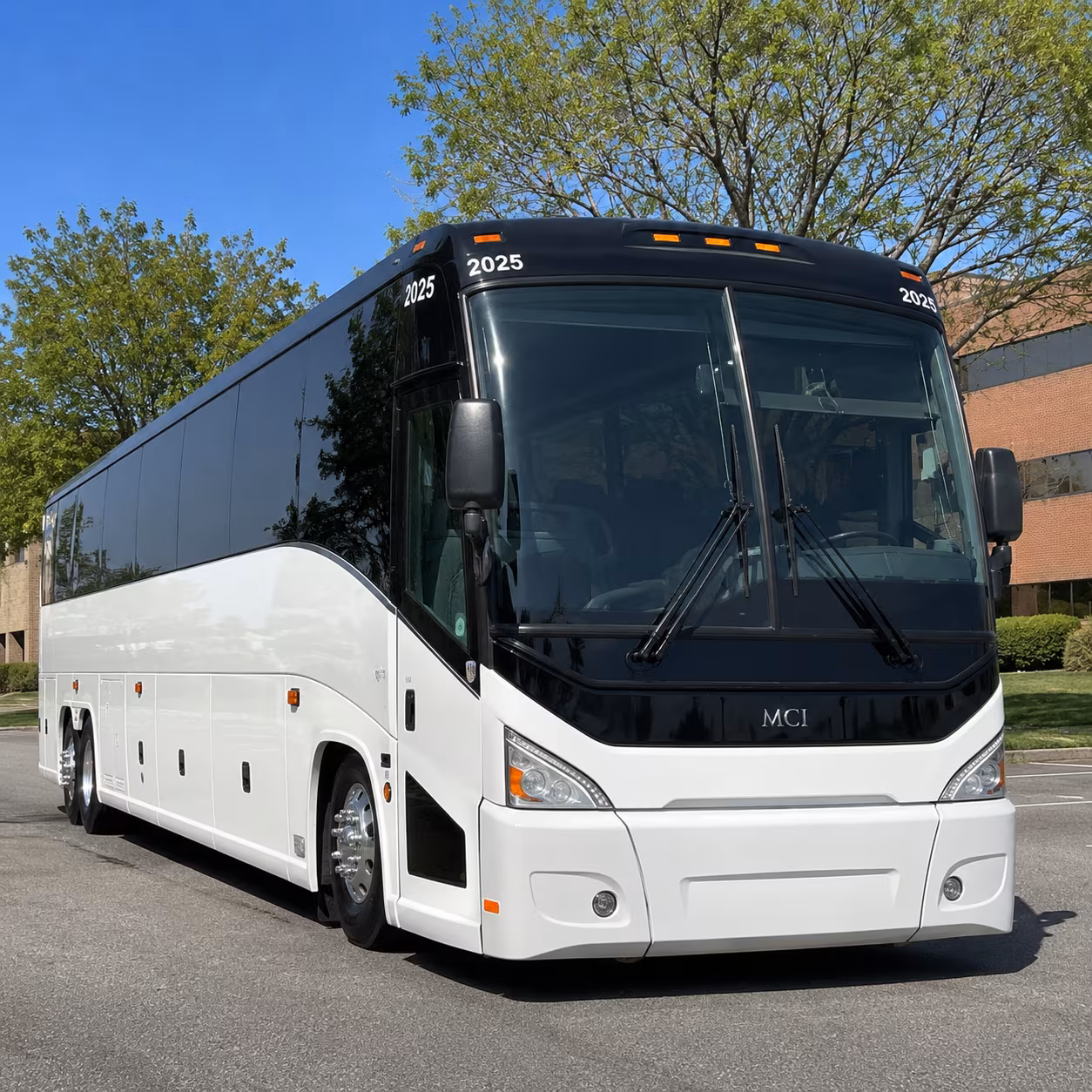 with portsmouthcharterbusservices com you ll find group transportation for defense and maritime industry travel